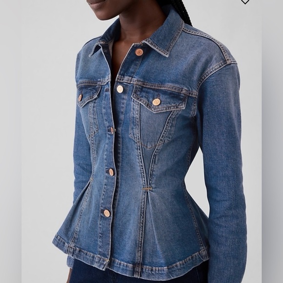 GAP Medium Wash Denim Jacket - Picture 5 of 7